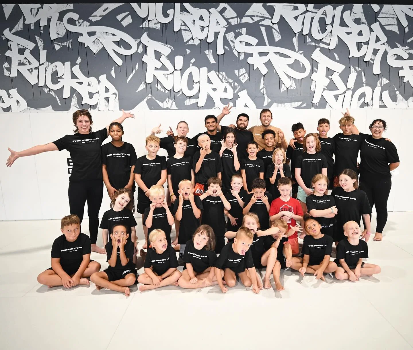 @leebrosfightlab back to school kids camp went down last week Wednesday - Friday and it was 🔝 🔝 Thanks to everybody who came out and helped to make it happen 👏🏽👏🏽🙏🏽🕊️