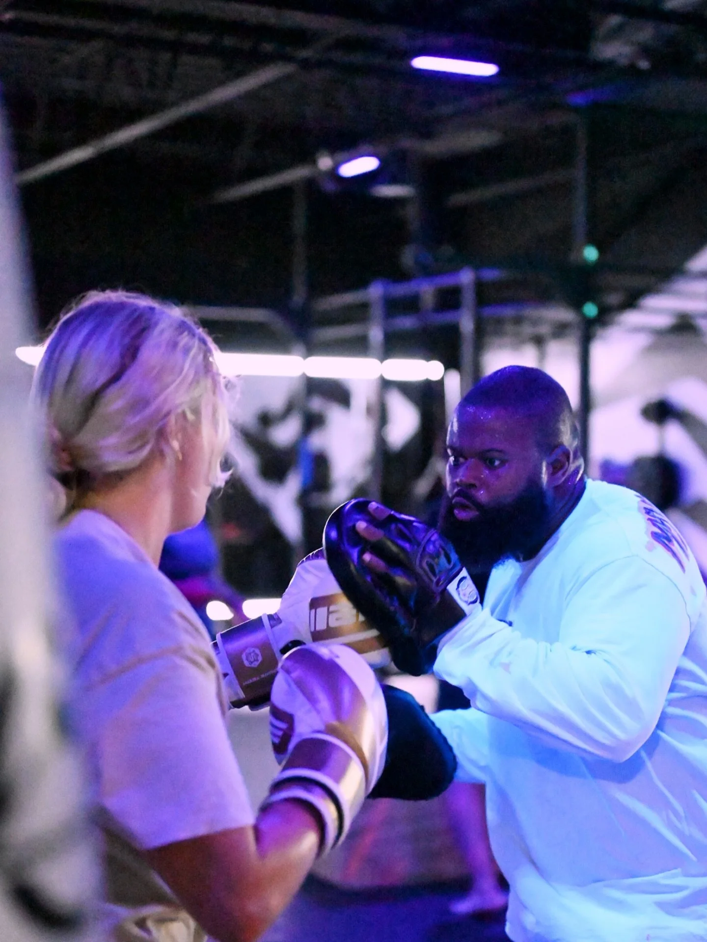 Come hit mitts with coach @mynamebrutus every T/Th at 8pm and Sat at 9:30am at LIGHTS OUT Blast Boxing 🥊