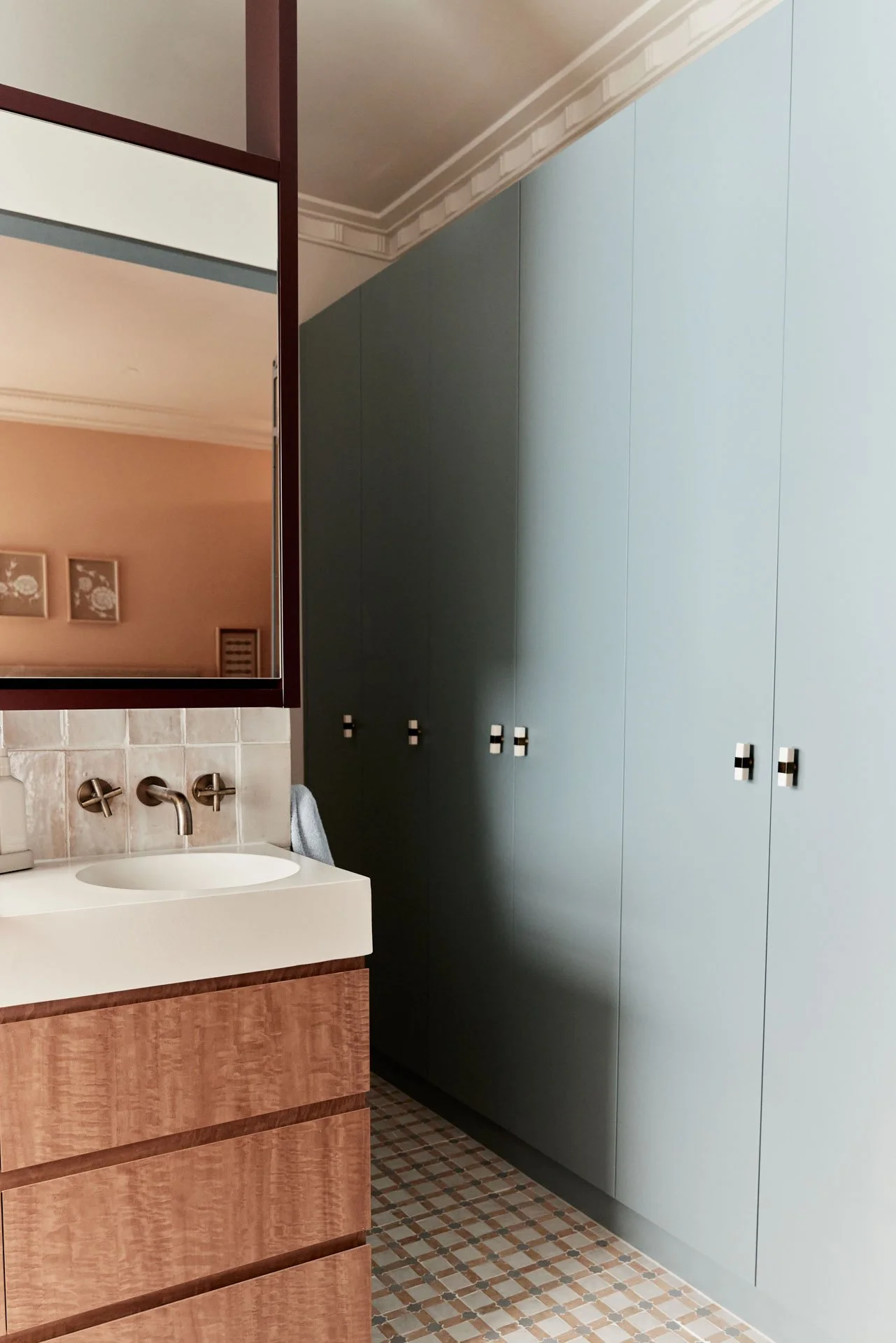 GeorgisEzra_AustinCrescent1330 copy.jpeg