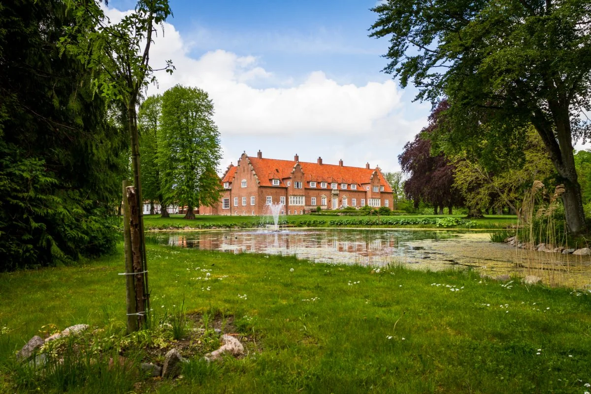 Smukke og historiske Gjeddesdal Gods, som ligger i Greve Kommune. Foto tilhører Gjeddesdal Gods.