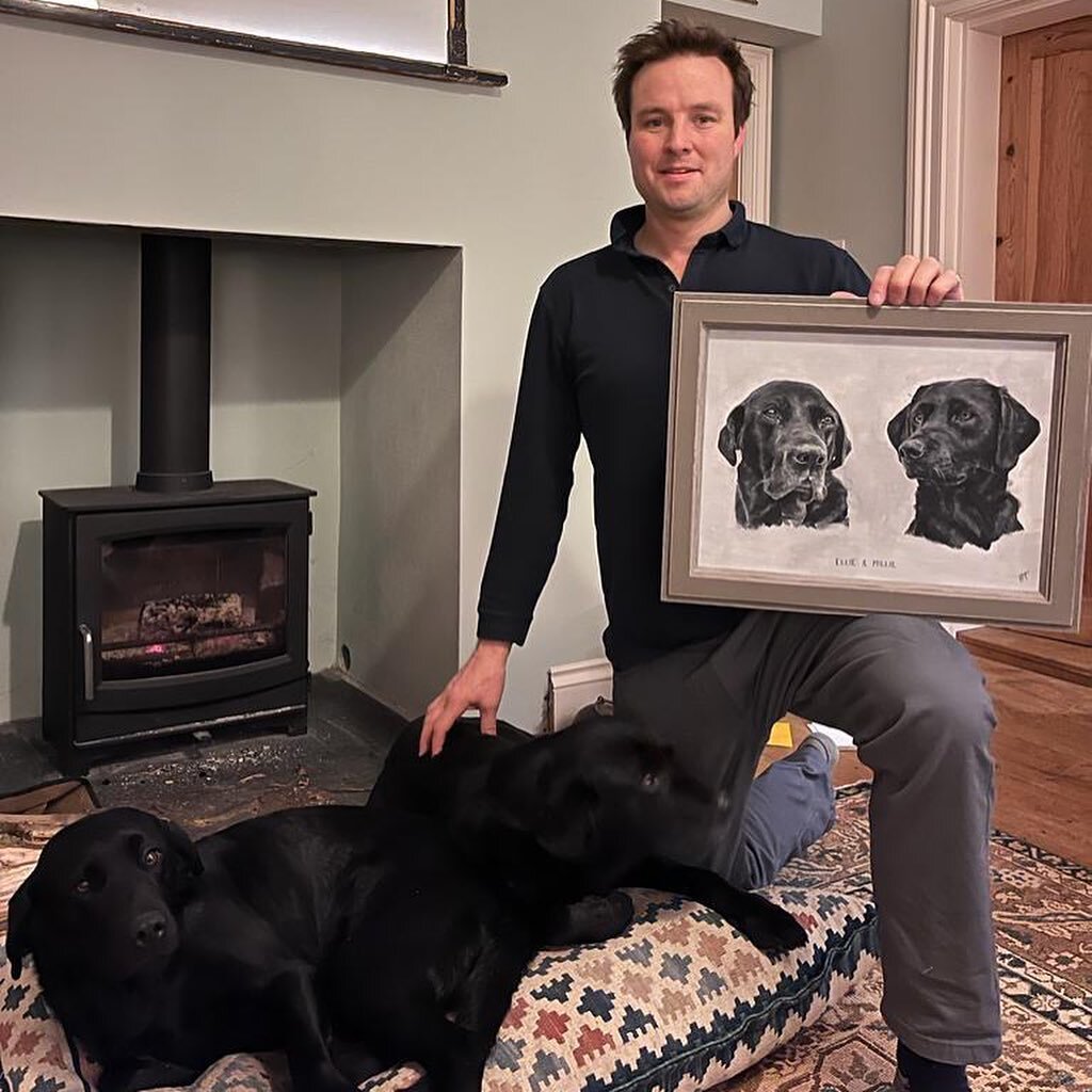 &lsquo;He absolutely loves it&hellip; thank you sooooooo much!&rsquo; - @lizzie_streatfeild 

This double lab commission was a 40th birthday surprise and went down a storm. Such feedback makes my tail spin! 💫 

https://www.hannahtreliving.com

#comm