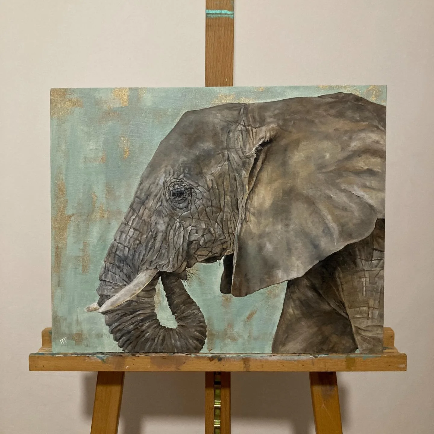 I love watching elephants so have just painted another. Drying on the easel, I could get quite attached to &lsquo;Tembo&rsquo;. It is for [reluctant] sale though with full details on the Originals page of the website&hellip; 

https://www.hannahtreli