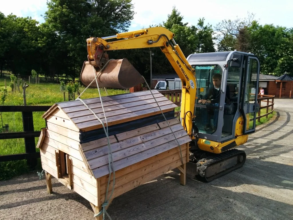 
Chicken house moving  