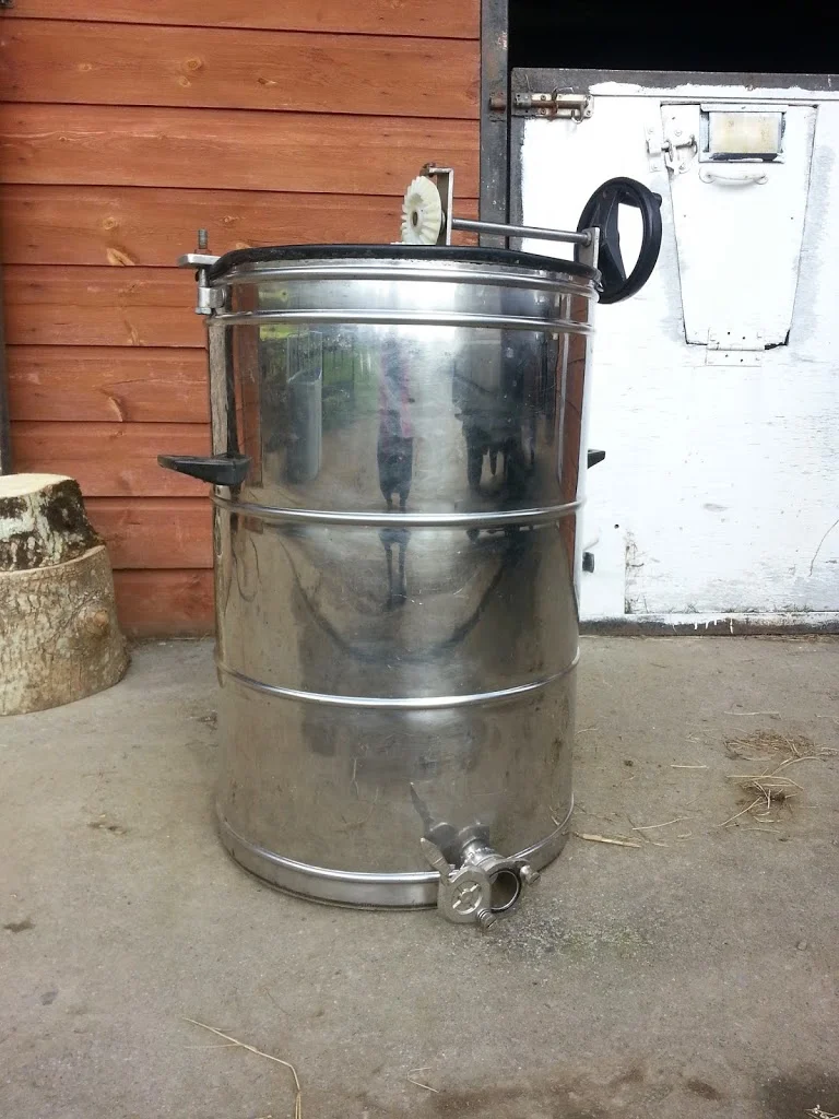 
Honey extraction time  