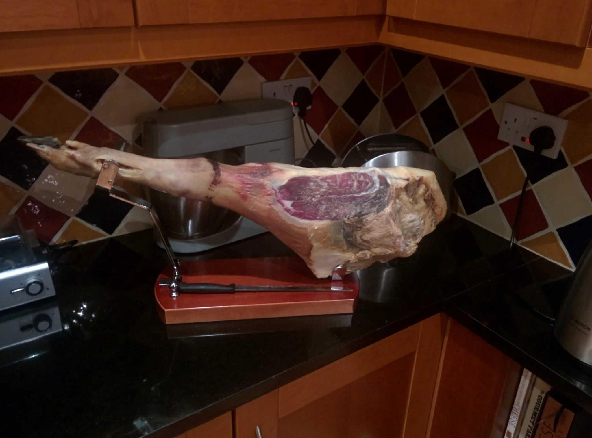
Knife & stand for the ham has arrived  