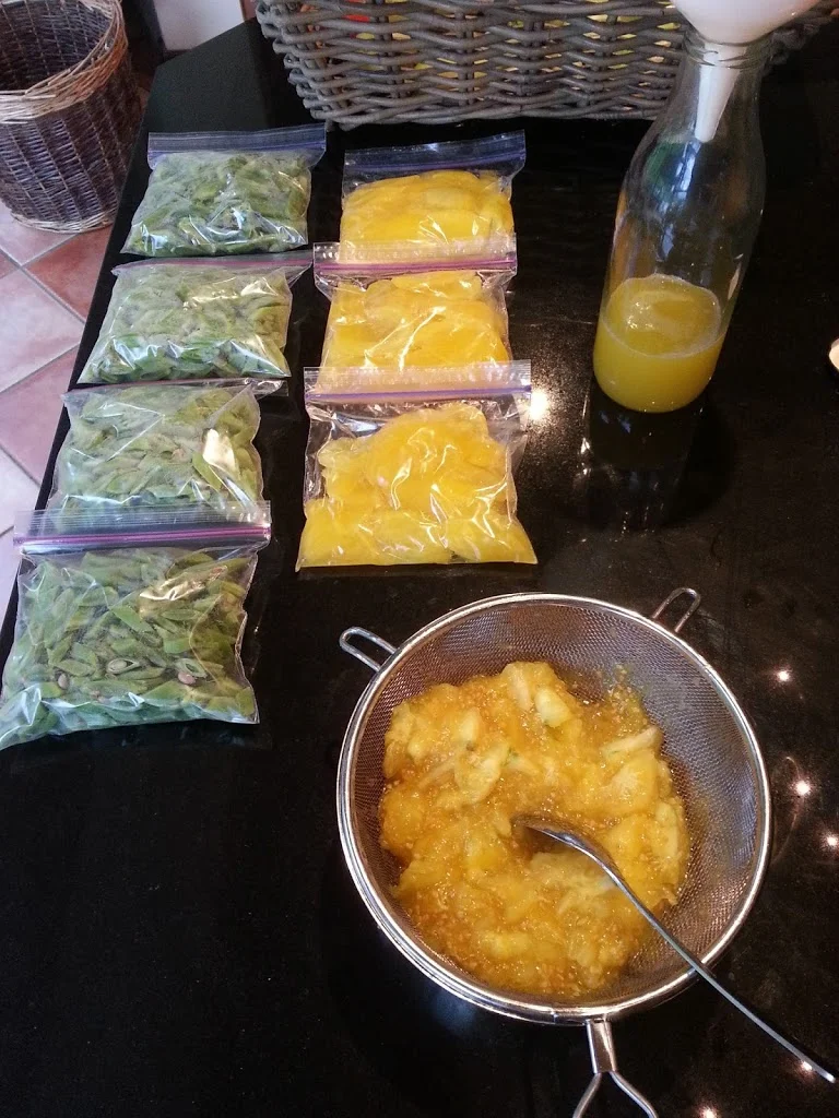 
Tomato juice, sauce and runner beans  