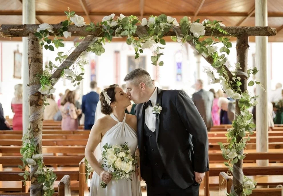 Laura &amp; Neil's Wedding in Beautiful, Scenic Donegal 