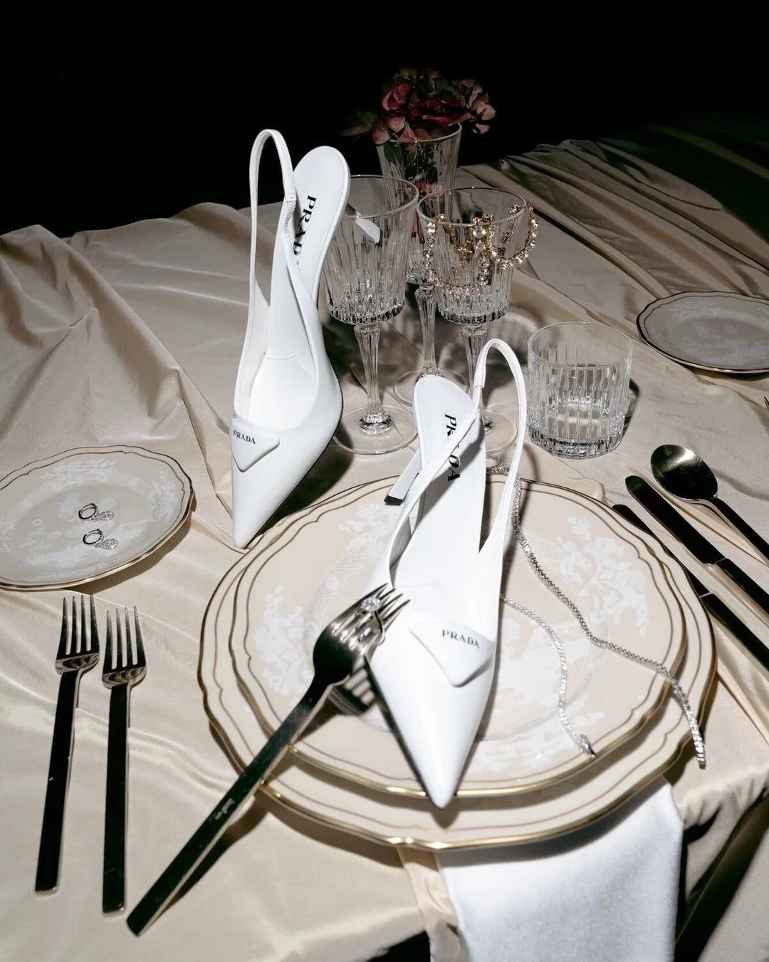 My mood? Shoes. What&rsquo;s yours? Save this for later. ✨

📸 @pinterest