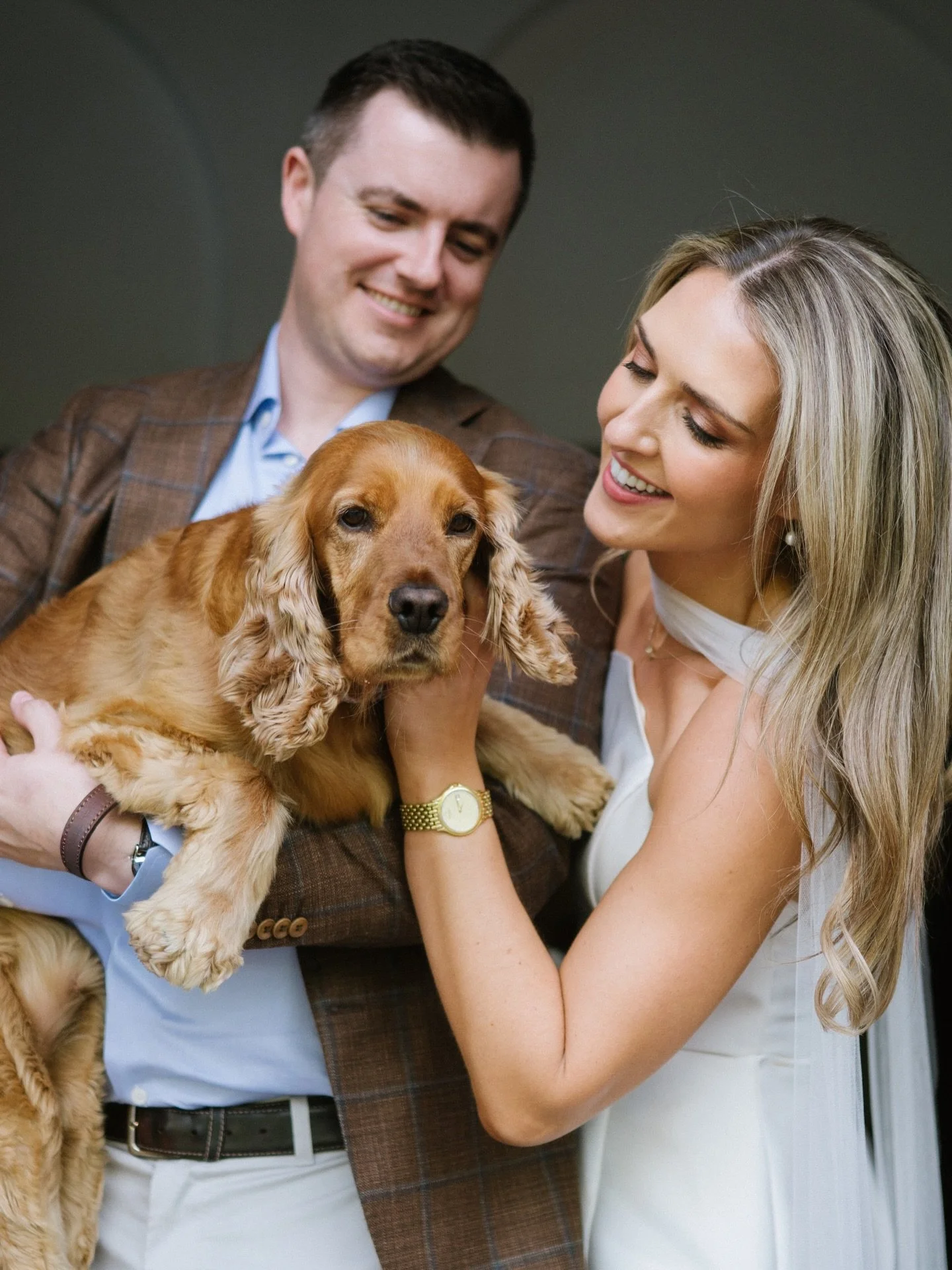 Our gorgeous real bride Lisa 🤍

We are obsessed with Lisa&rsquo;s effortlessly chic city wedding look featuring the most gorgeous dress by @thewhite_era ✨

The clean silhouette, soft structure and fashion-forward styling felt so perfect for a Dublin