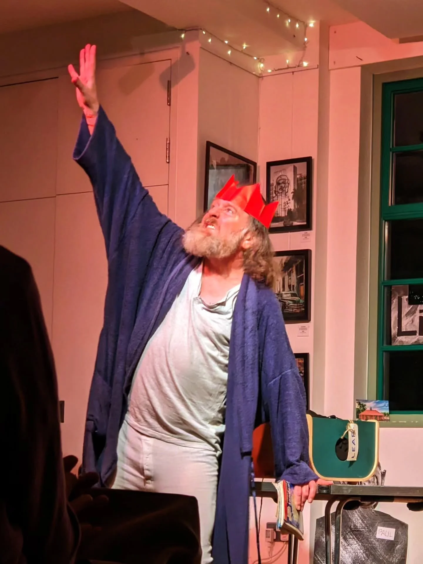 Huge thanks to Colin Hurley for his wonderful LEAR'S SHADOW last night at the Woodfield 

So glad his voice joined us! 
A packed pavilion enjoyed the show. 

#woodfieldpavilion
#Tootingbeccommon 
#shakespeare 
#learsshadow 
#communitytheatre 
@colinh