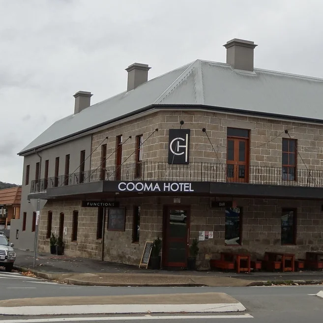 cooma-hotel.jpg