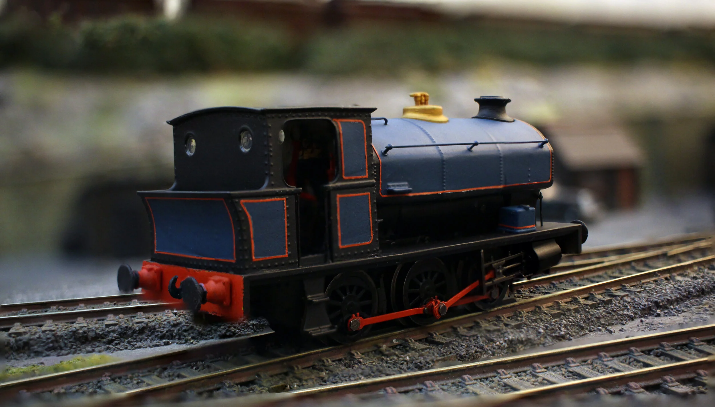 squaretank1-1.jpg