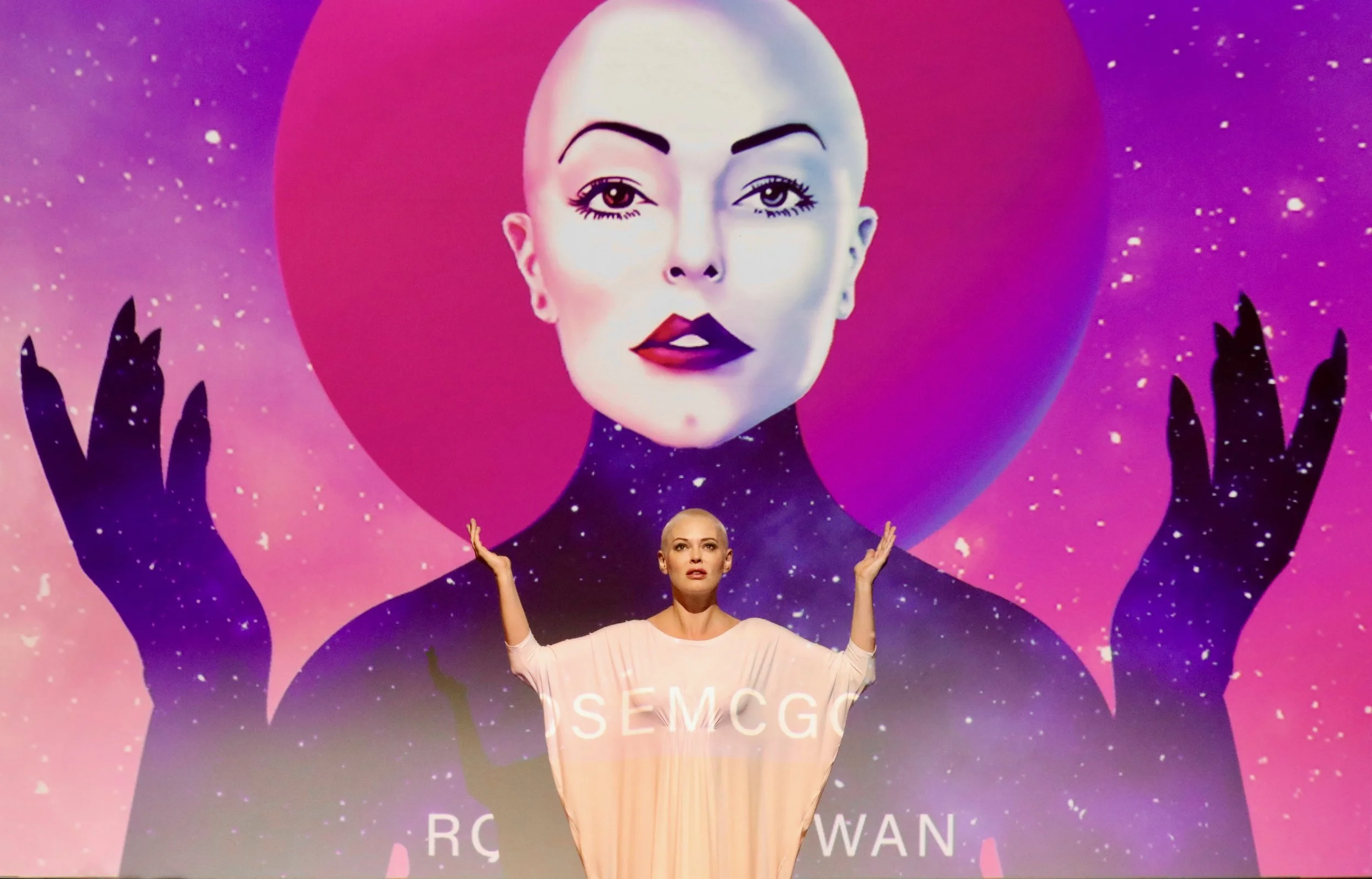 EE_Rose_McGowan_08.jpeg