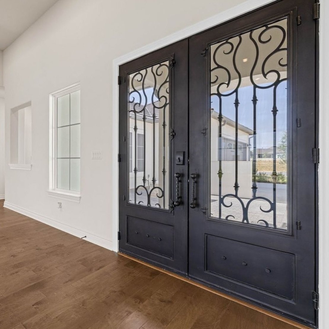 Featuring today&rsquo;s Door Design: 
S A N  A L F R E D O ✨⚜️
.
.
.
#SanMarcosIrondoors #irondoors #irondoor #modernirondoors #exteriordoors #interiordoors #steeldoor #happymonday #mondaymotivation #mondaymood #happyday #homeinspo #irondoors #modern