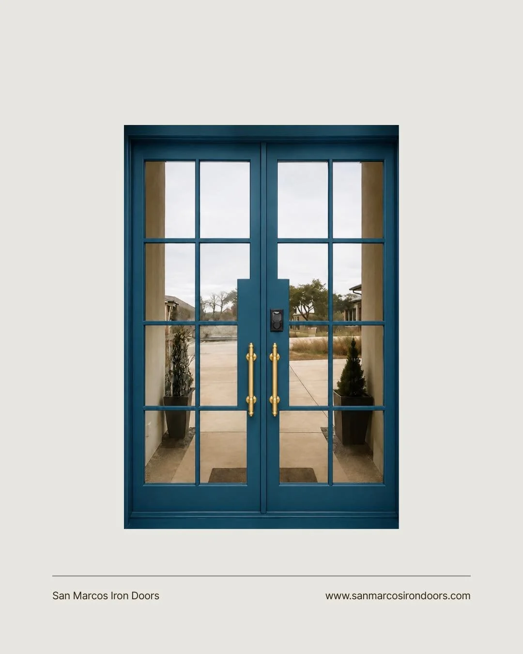 Blue doors are having a moment&hellip; and honestly? We see why! This bold beauty brings the perfect mix of modern, classy, and unforgettable first impressions. The gold handles are just the cherry on top.

Ready to make your entryway the statement p