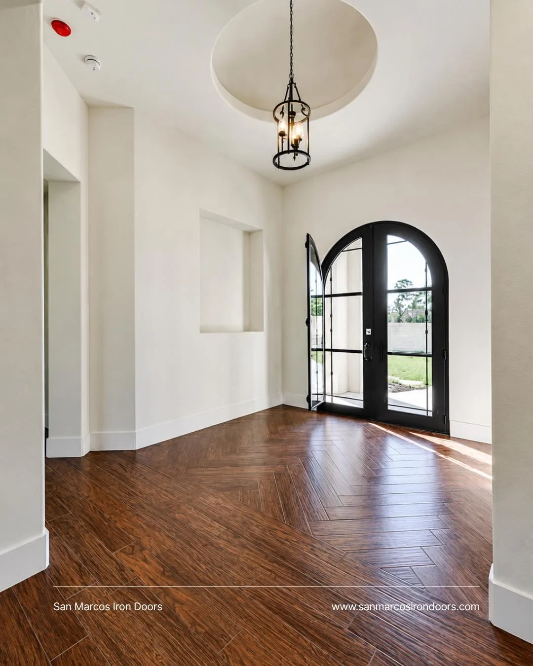 An entrance this timeless never goes out of style. 

Curved to perfection, crafted by hand, and designed to make every arrival feel extraordinary.

#IronDoor #LuxuryEntryway #ArchedDoor #CustomIronDoors #SanMarcosIronDoors #HomeInspiration #LuxuryHom