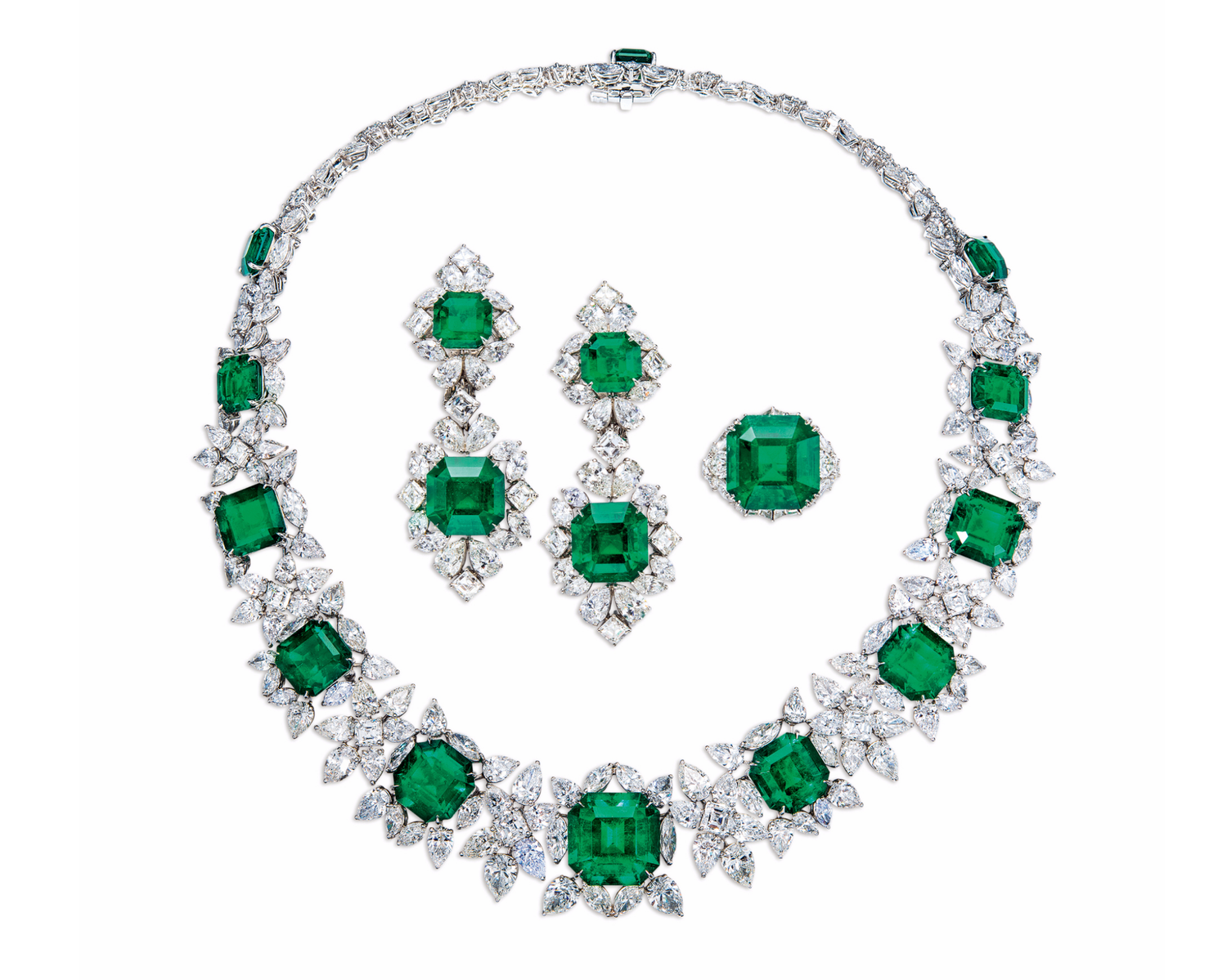 Emerald and diamond jewelry suite