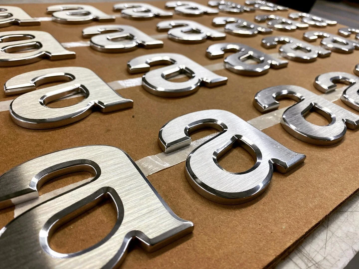 Satin face with polished beveled edges🔥🔥... Pumping out as many samples as we can!!! ☑️👍============================ For all your #wholesale signage needs, let us at @steelartco get to work for you today!======================================
====