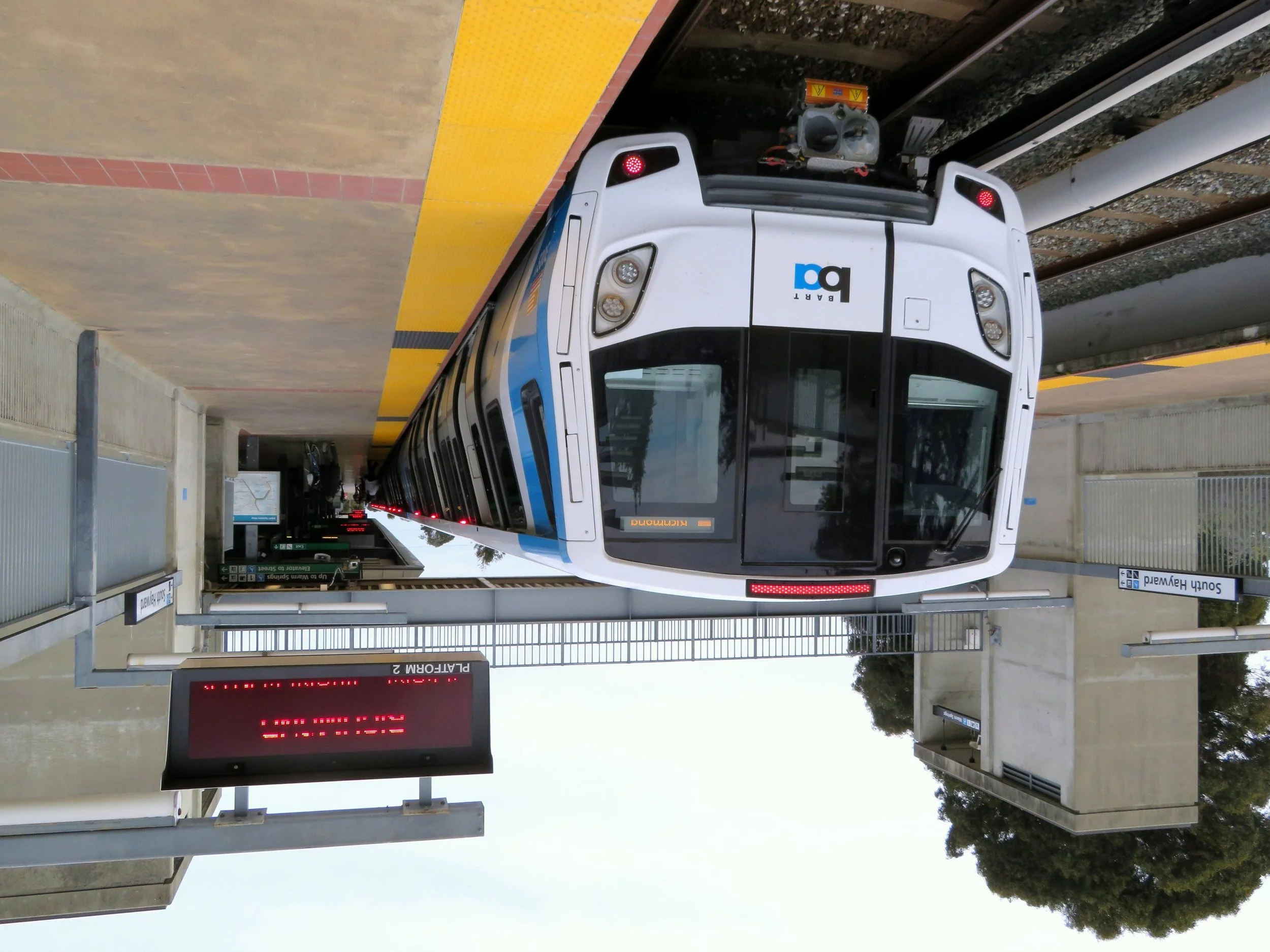 ☆ VTA's ri$ky plan: Extend BART while starving it