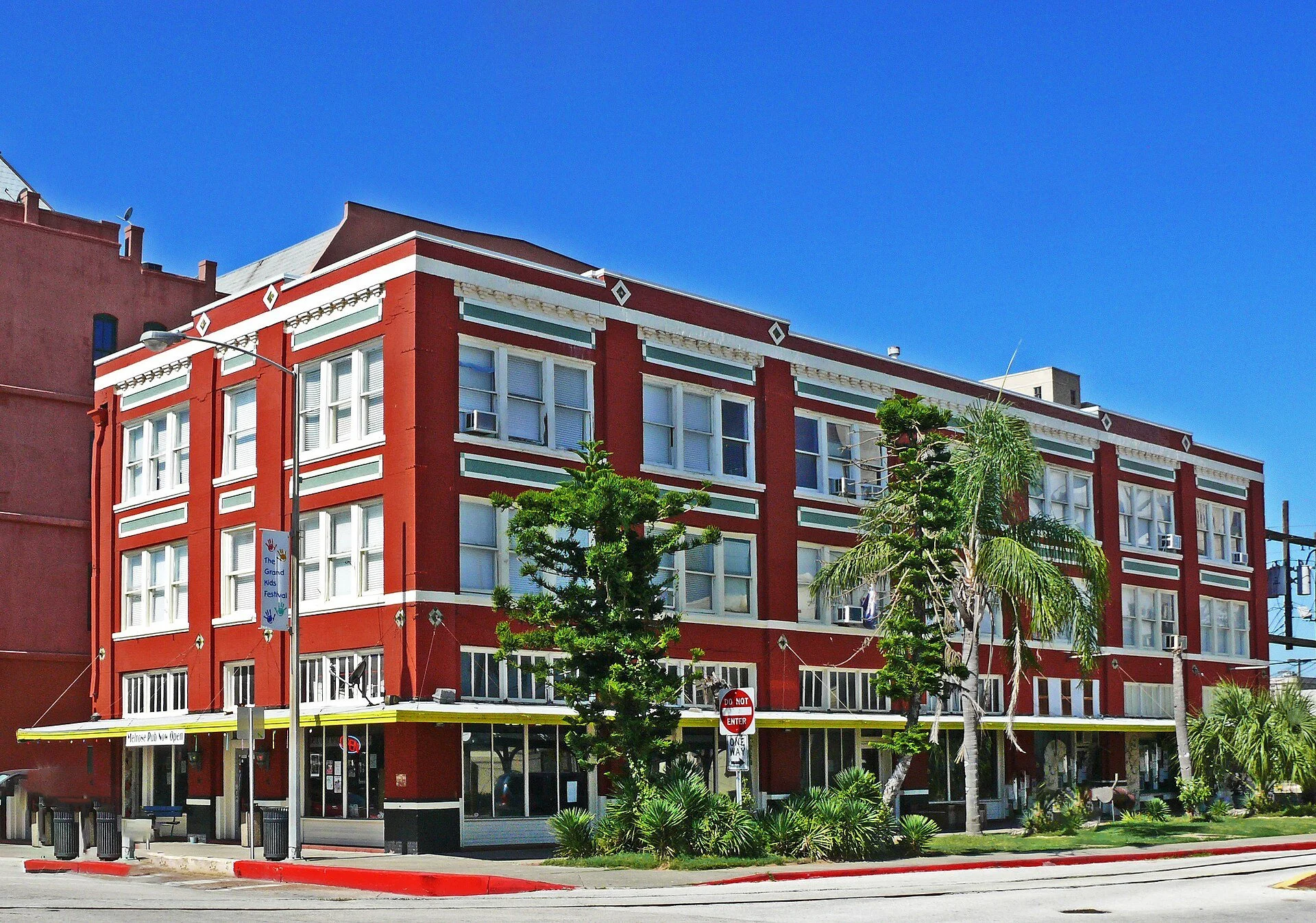 ☆ Local leaders comment on Mahan's housing plan