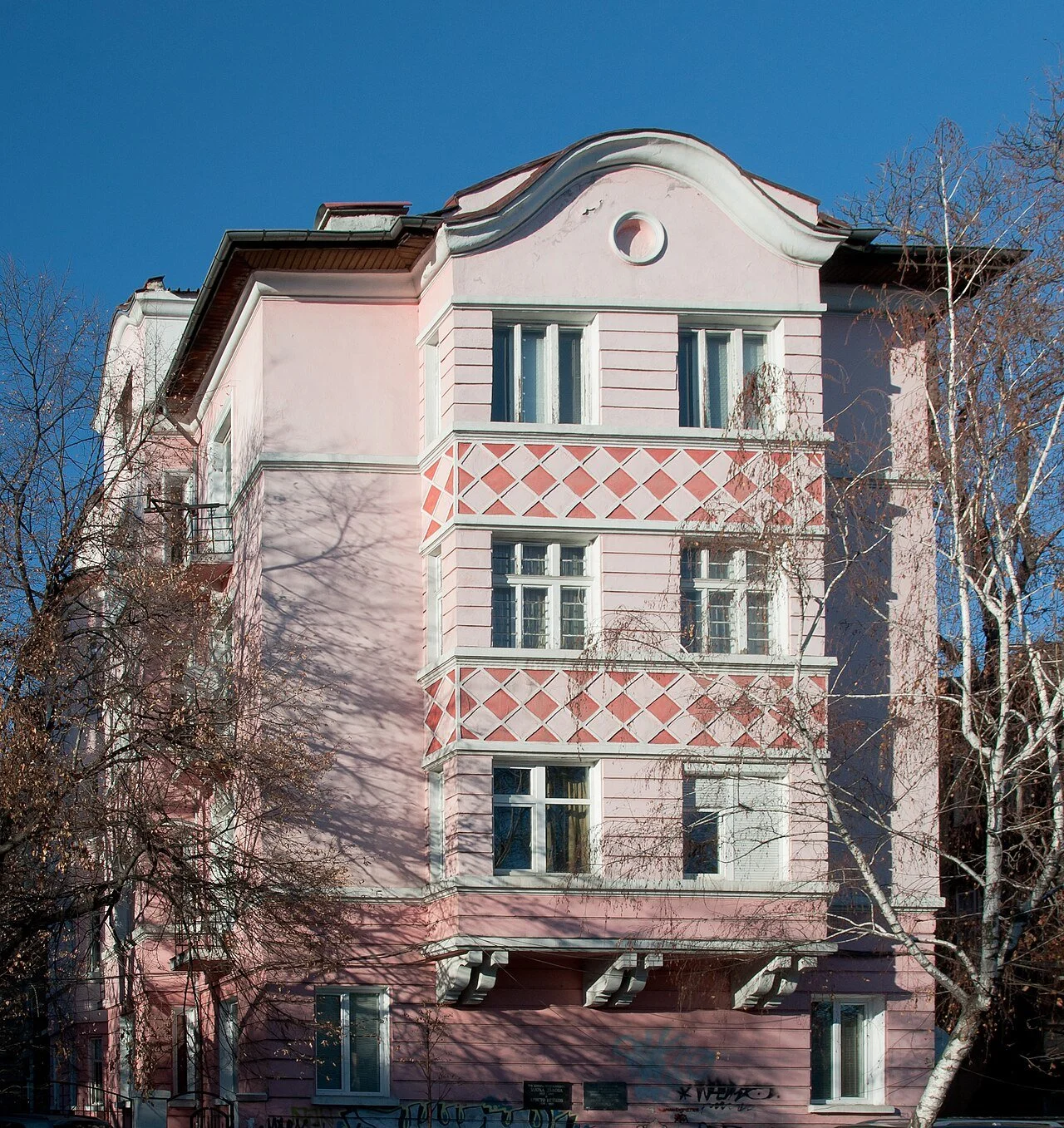 ☆ Does Mahan's plan address the full sweep of the housing continuum?