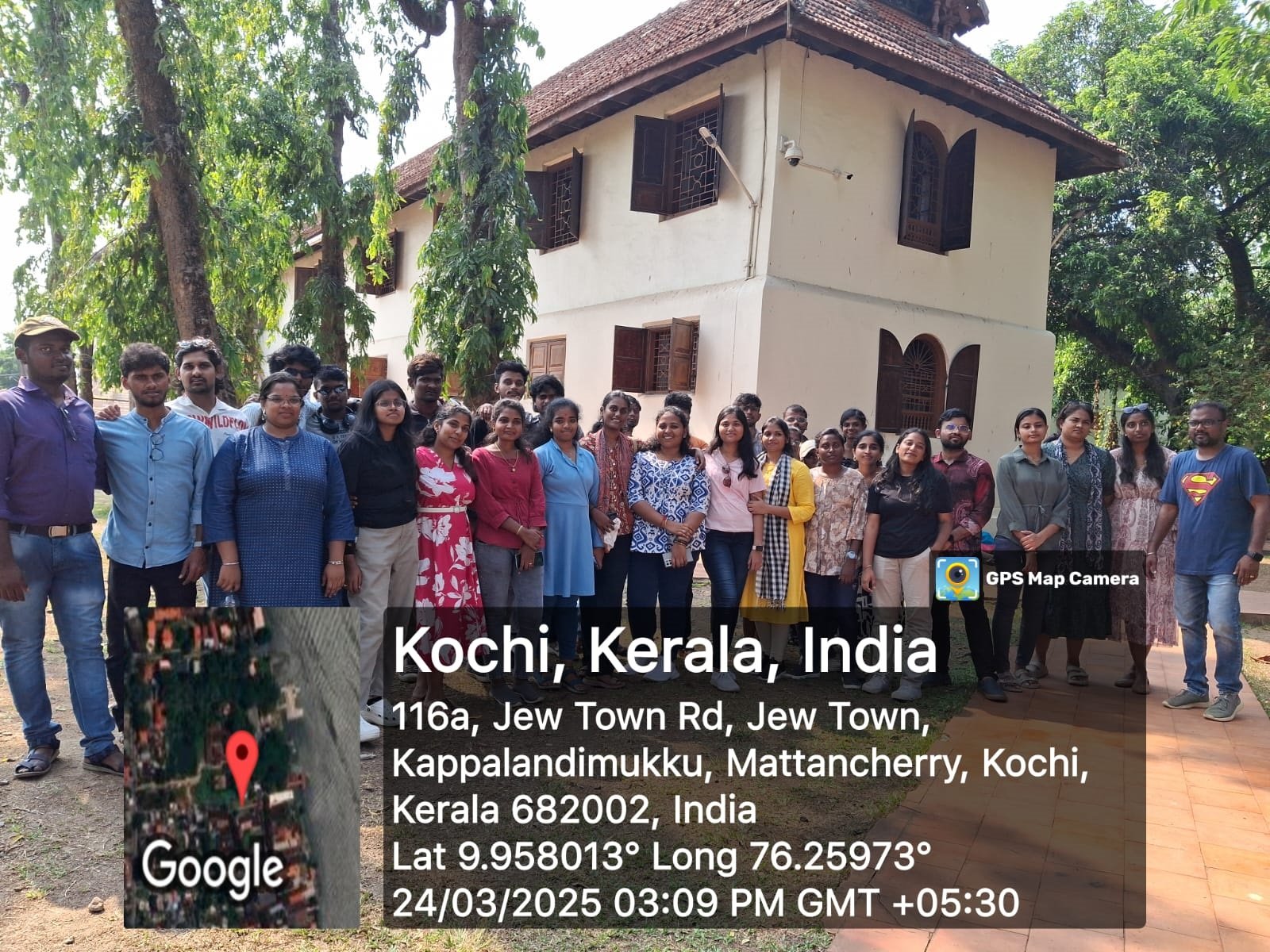 8 Mattancherry palace, EKM.jpeg