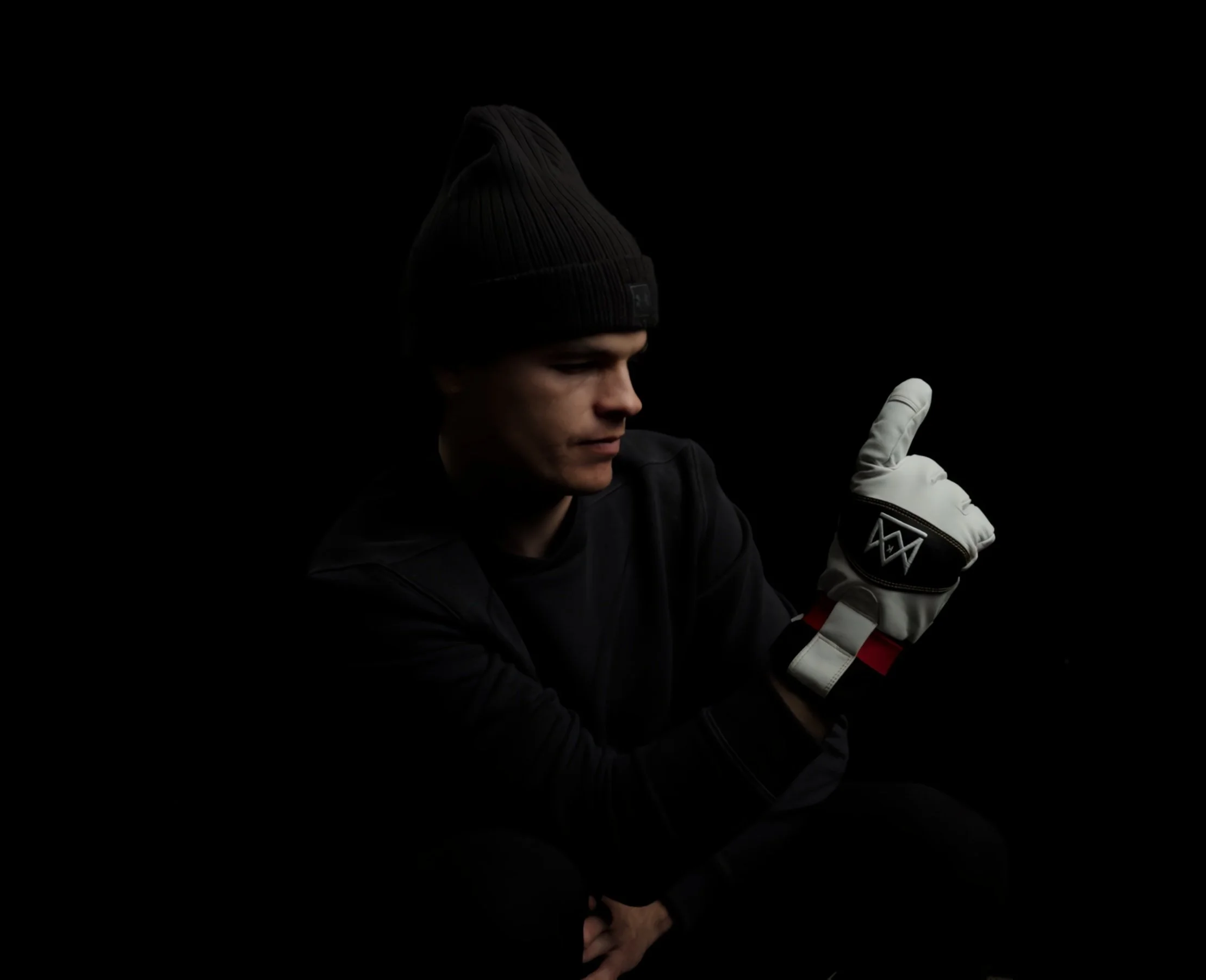 Sequence 02.00_03_12_00.Still001_e2.jpeg