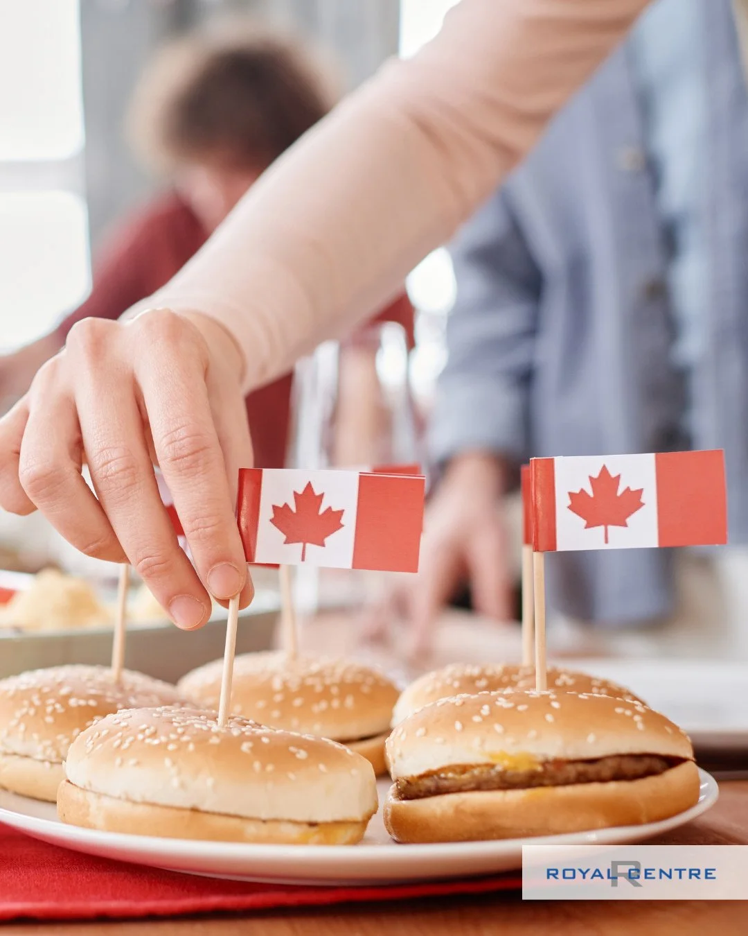 Looking to get ready for Canada Day? π¨π¦ Here are some must-stop spots at Royal Centre!ββ 
β 
β Tim Hortons – Grab a fresh coffee and donut to kickstart your celebrationsββ 
β 
π§΄ Rexall – Stock up on sun protection before heading to outdoor