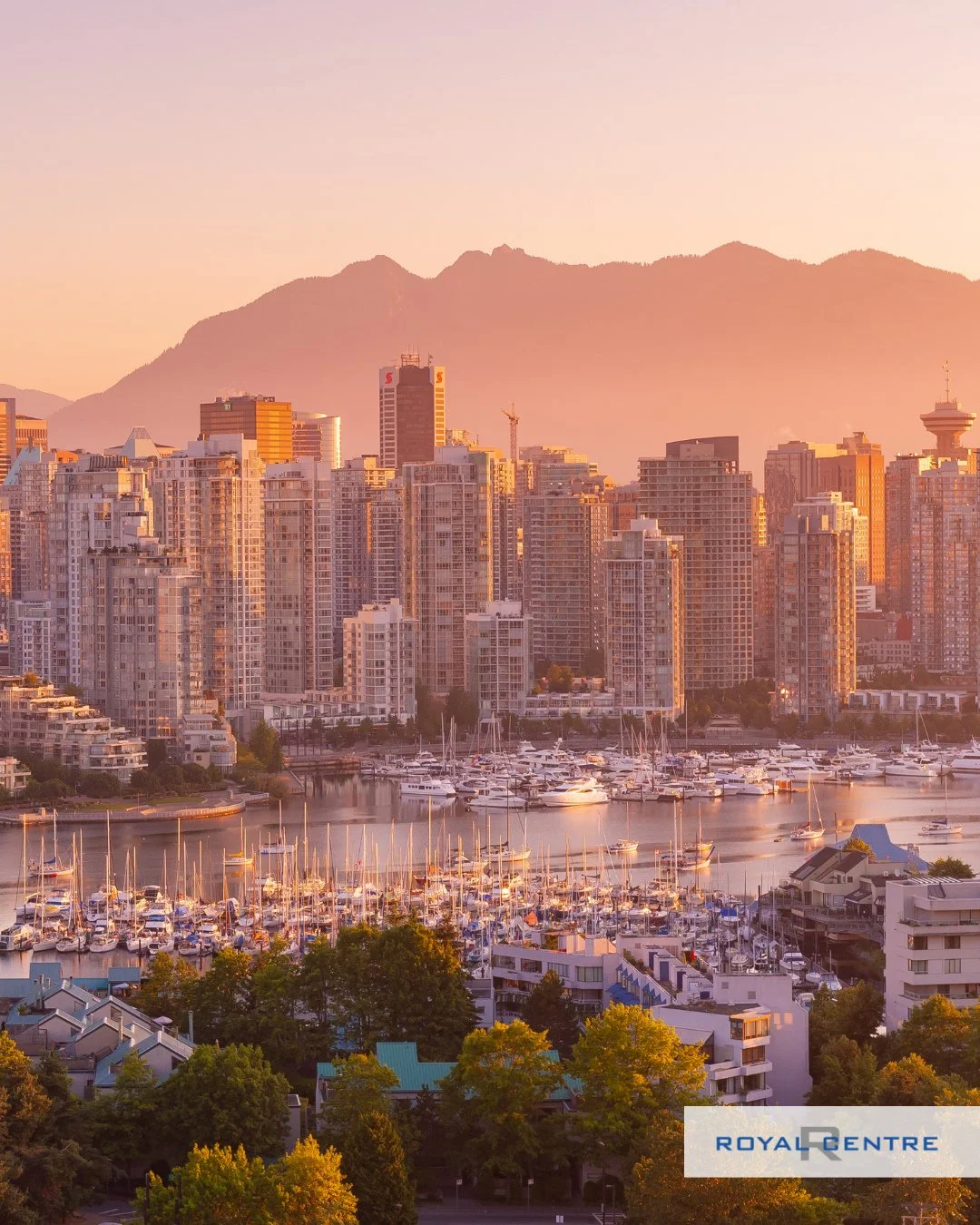 Heasd up! π¨π¦π² Royal Centre is closed today for BC Day! πββ 
β 
If you're out and about, be sure to check @translink for reduced service schedules. πββ 
β 
Wishing you a relaxing day in this beautiful province we’re lucky to call home. β€οΈββ 
ββ