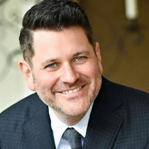JAY DEMARCUS, Rascal Flatts & Red Street Records “ Singers are by nature very vulnerable. Finding someone who can communicate with them in a language they can understand, give them techniques they can employ that improves their performance immediately, and above all instill confidence in them to go out and do their job more effectively is a rare commodity. Val is that rare commodity... She is simply the best.”