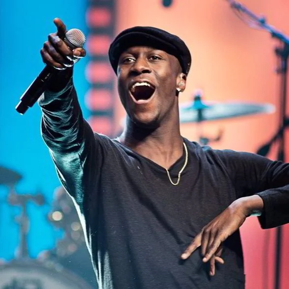 VINCENT DERY, Nico & Vinz “Not only is Valerie an incredible vocal coach that has changed and shaped the way I sing to a whole new level, we’ve also had some amazing talks and I’ve received advice and input all the way to a personal level that has helped change my life. How Valerie is able to combine the technical and the theoretic with the mental is one of the things that makes her the best vocal coach I have ever had.”