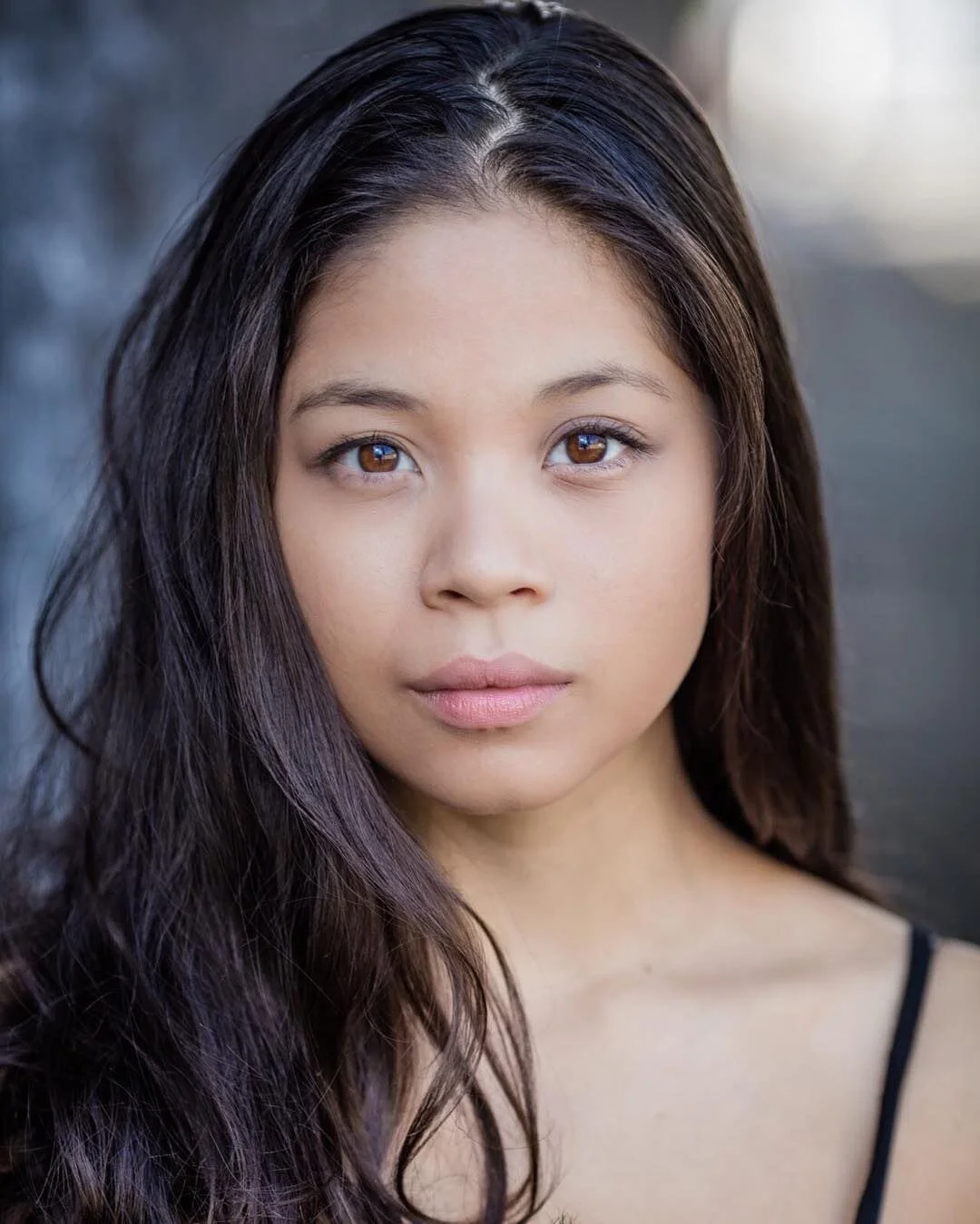 Eva Noblezada