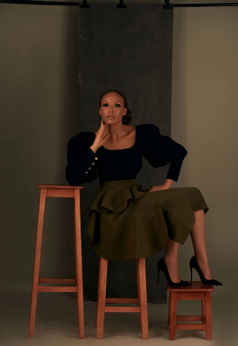 OJINI_BLOUSE_GREEN_FLARE_SKIRT_1_f67a15ba-4dd6-4732-bae1-d594da385f53.jpg