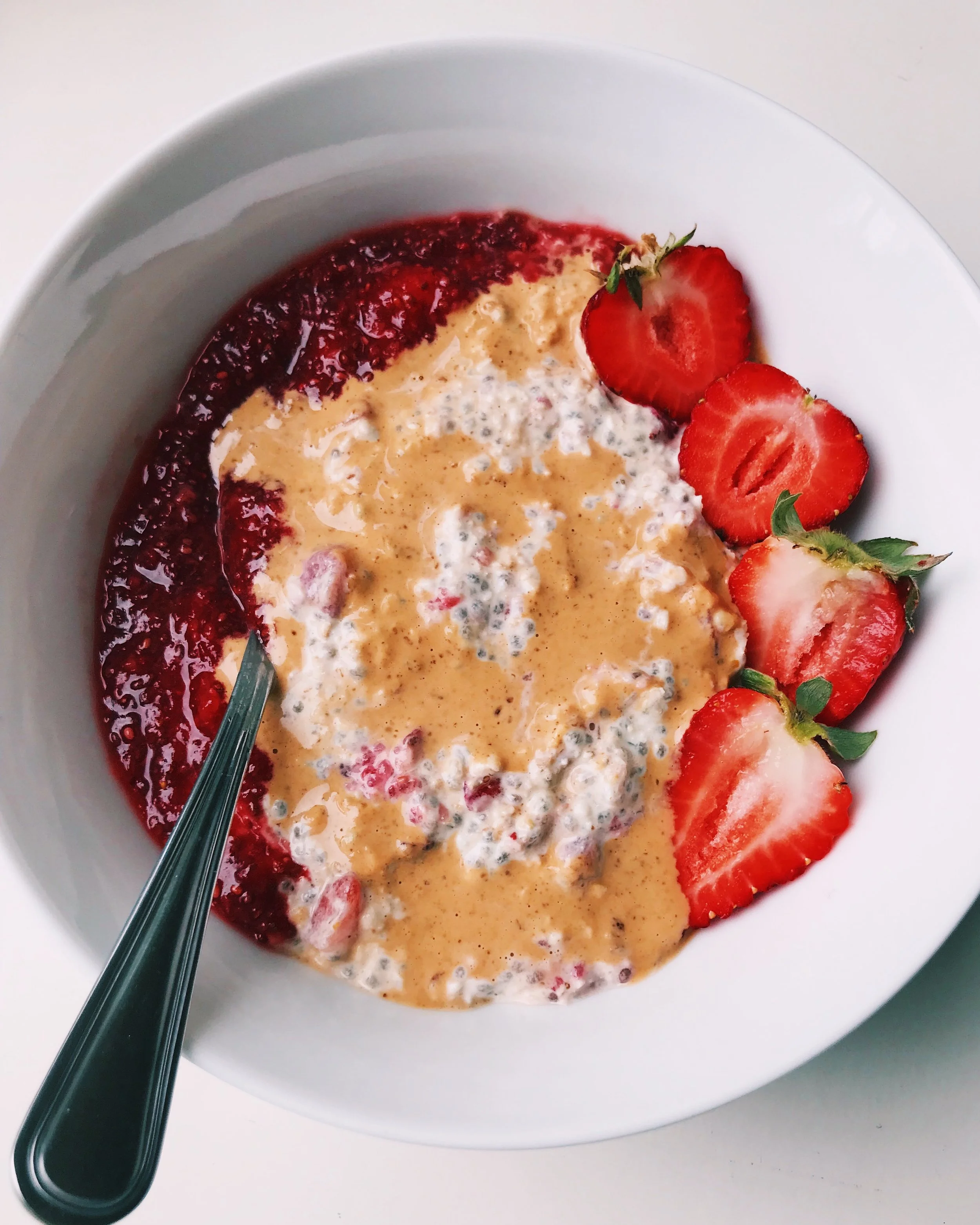 PB &amp; J Overnight Oats