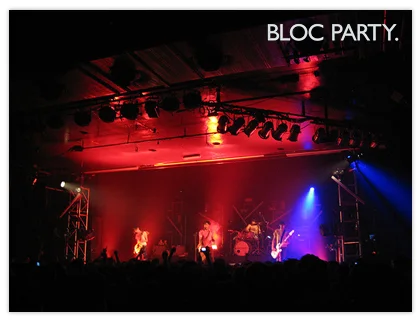 Bloc Party en el escenario de La Riviera