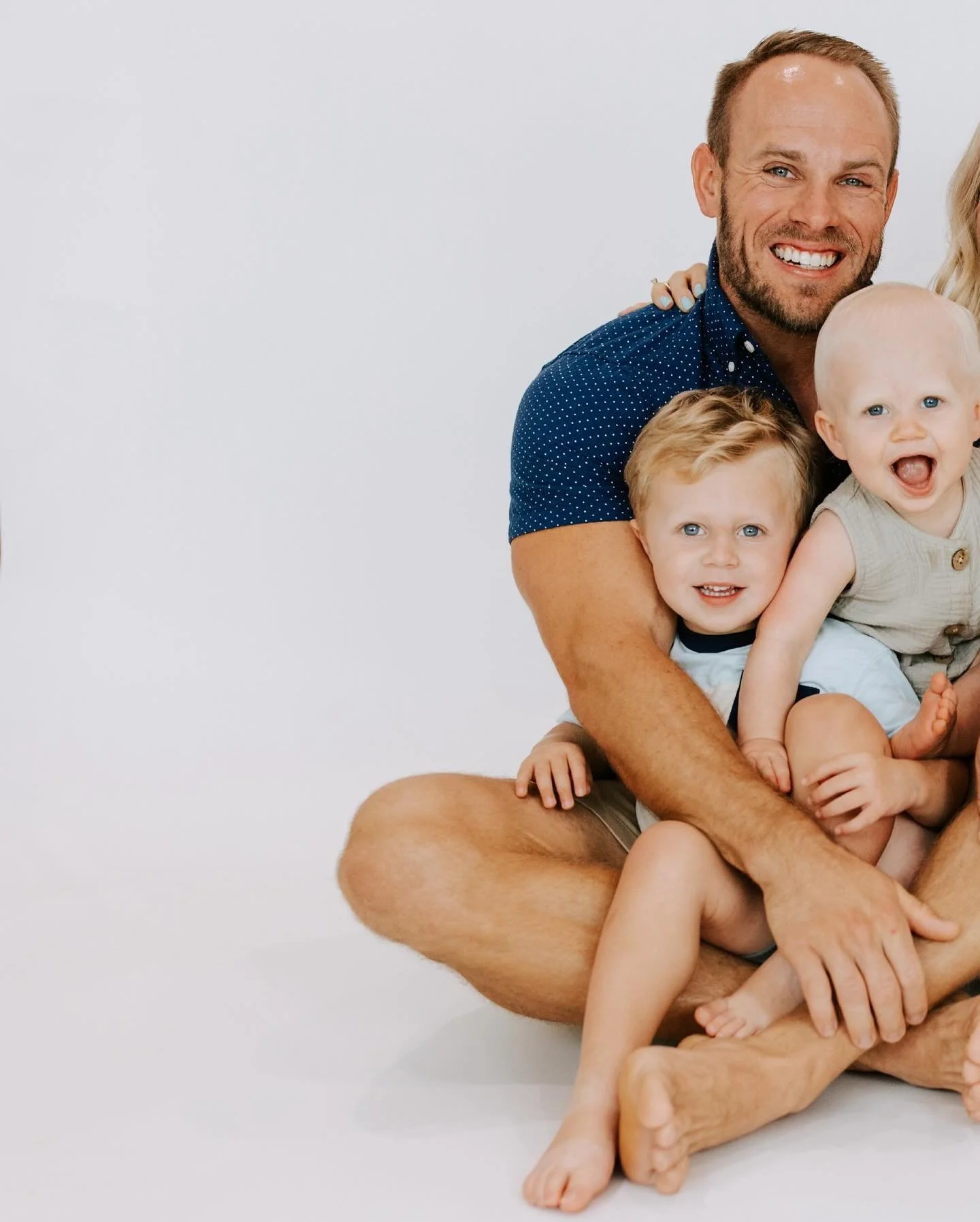 Family photos on the backdrop? Say less.