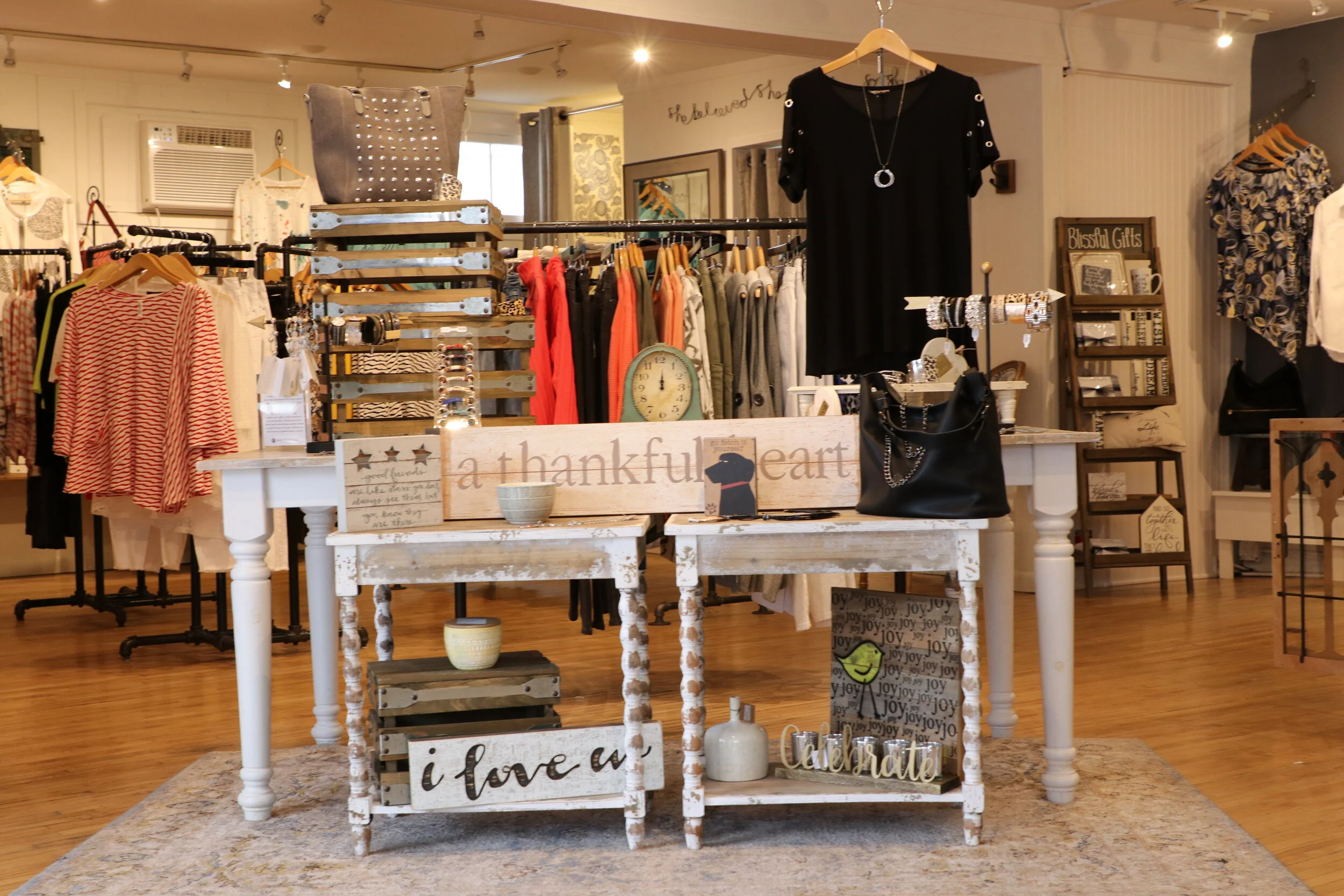 Boutique Bliss Stylish Shopping