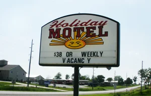 holidaymotel.jpg