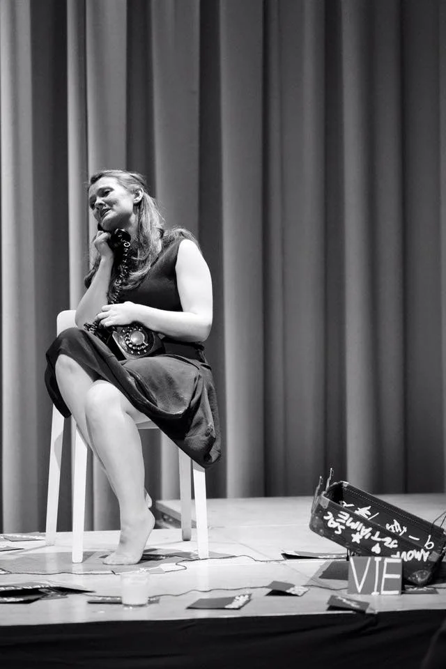 Elle (La Voix humaine)