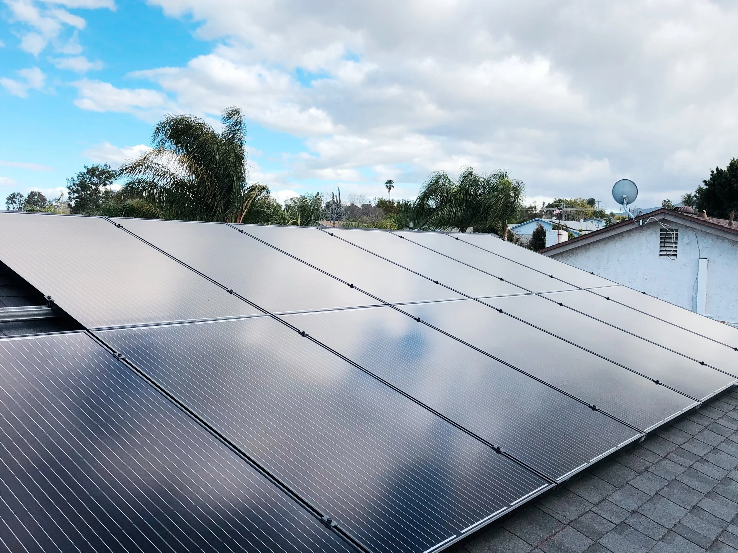 solar-panels-solar-tiles-solarshingles-solar-battery-storage-system