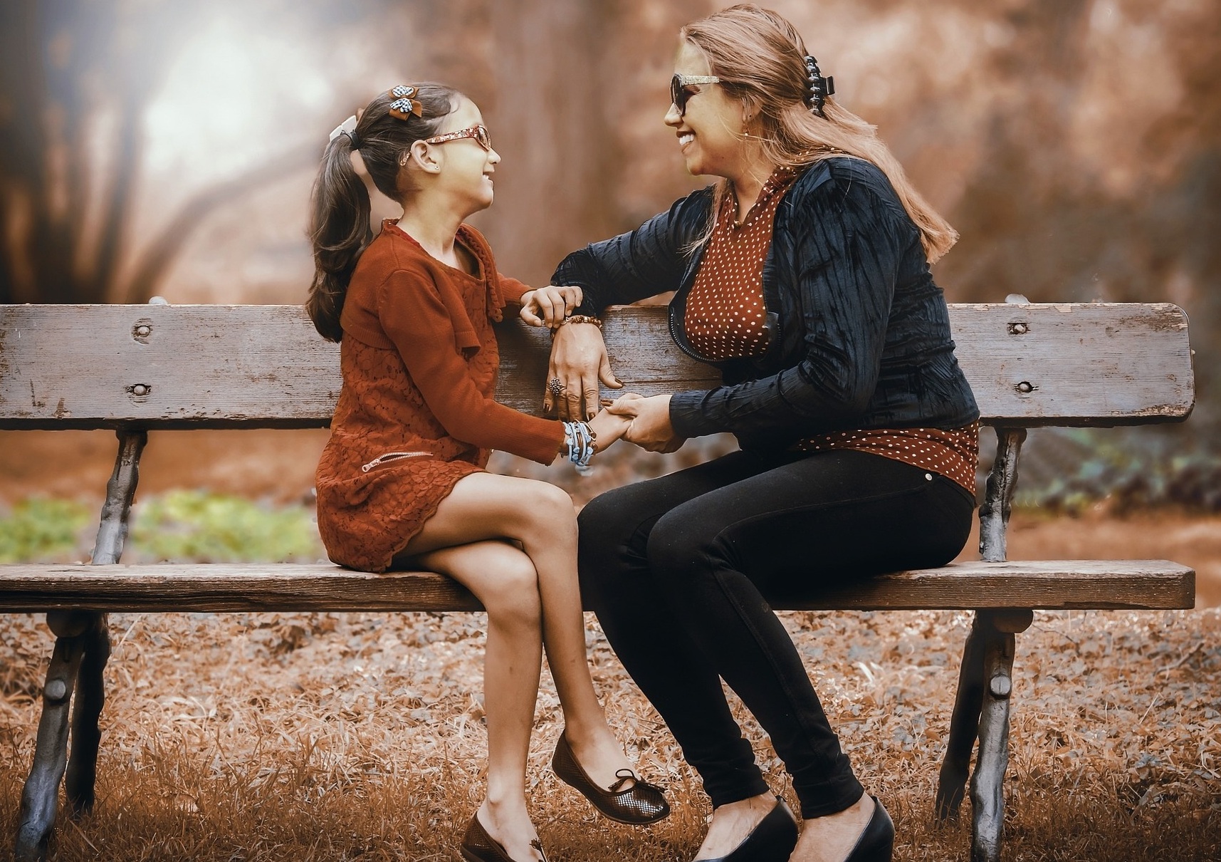 mother-and-daughter-3281388_1920.jpg