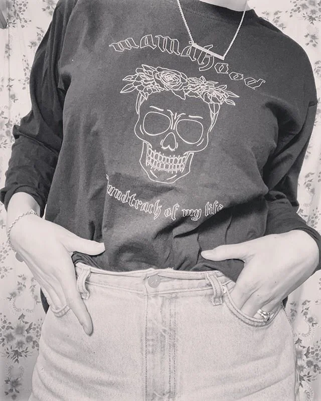 🖤 𝑇 𝑂 𝑀 𝑂 𝑅 𝑅 𝑂 𝑊 🖤

Yasss! This Sunday at 8pm the presale for the mam&auml;hood tee will be LIVE!

The presale will run for 2-weeks, so plenty of time to get your order in 😊 and don&rsquo;t forget we have Laybuy! (My favourite 🤣🤣) Head to our stories and turn on that countdown reminder, coz if you&rsquo;re anything like me your brain is like a sieve and you&rsquo;d forget your head if it wasn&rsquo;t screwed on. 
#motherhood #designer #graphicdesign #illustration #nzmumlife #nzmade #supportsmallbusiness #supportlocal #nzmumsinbusiness #nzmum