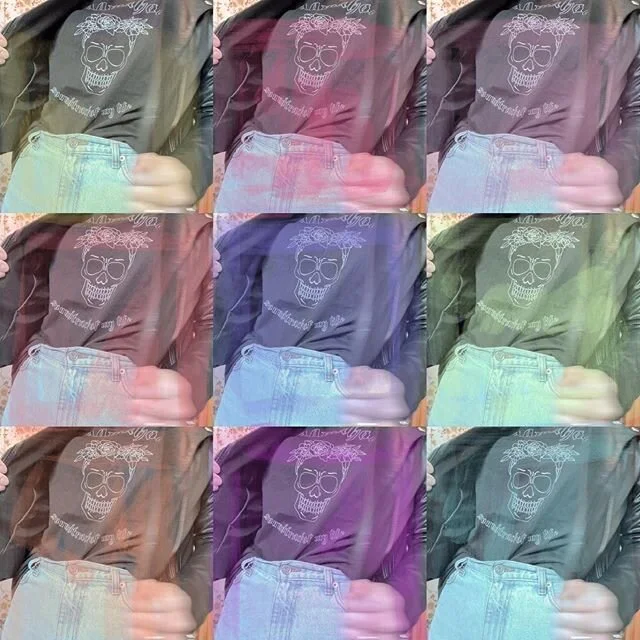 Yo, mam&auml;s! Tees online now 🥳 Check the link in the bio!
&bull;
#nzmum #nzmade #supportlocal #creativedesign #graphicdesign #illustrator #motherhood #mum #bandtee