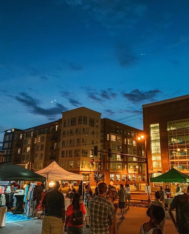 Market memories 🌙 Our virtual artisan market is full of 110+ vendors ranging from candles to jewelry to artwork and more!⁠
⁠
Get an early start on Father's Day shopping now at www.ncartisanmarkets.com.