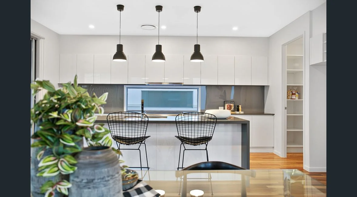 Kitchen 78 Hawk.jpg
