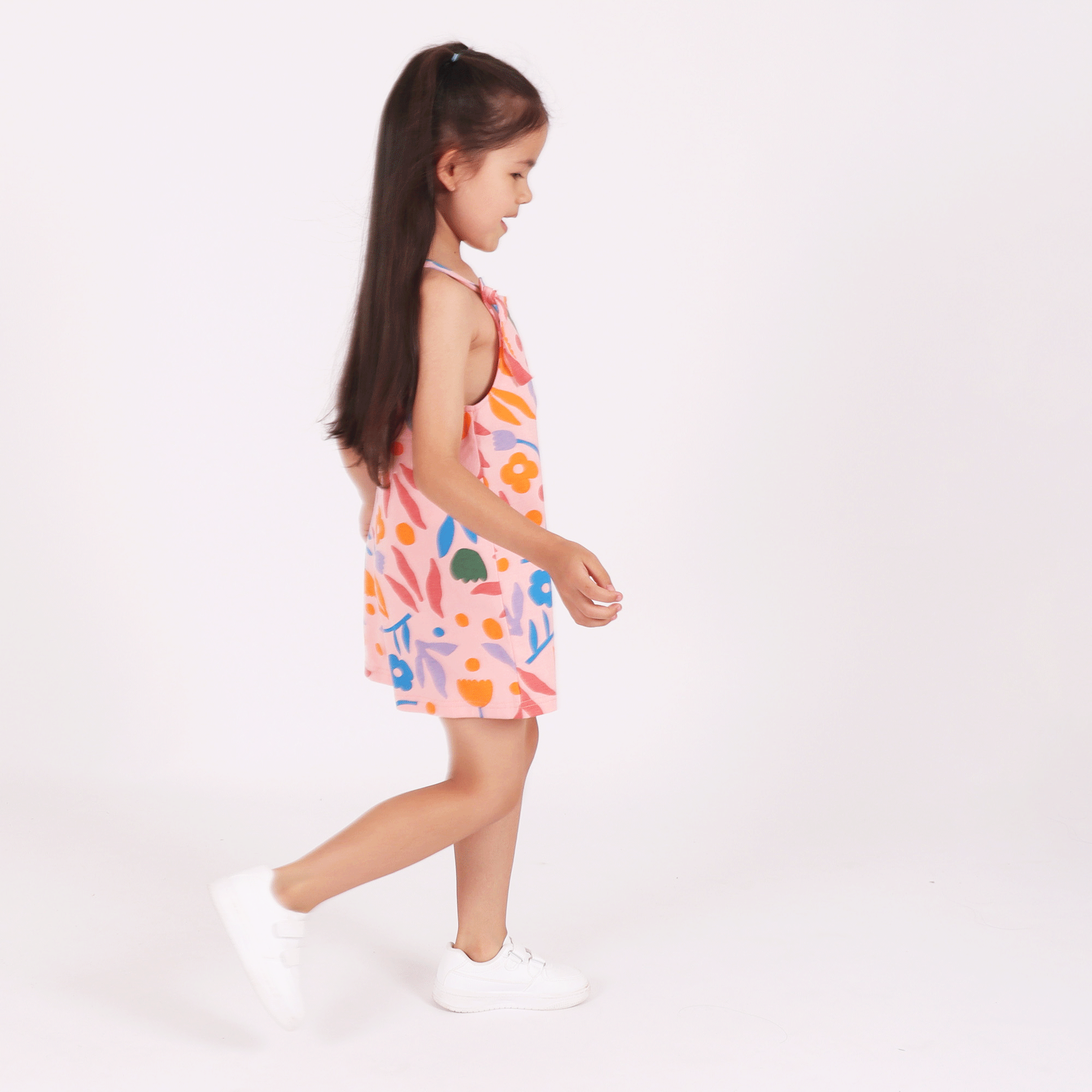 jumping-girl-gif.gif