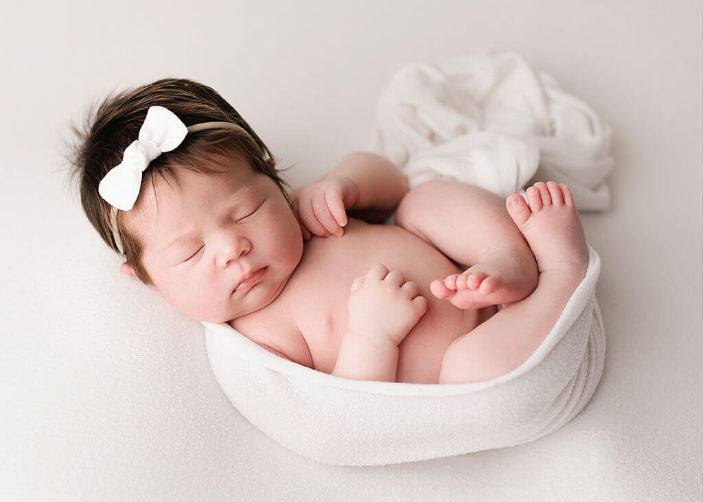 Newborn Photography Bay Area: Studio vs. In-Home