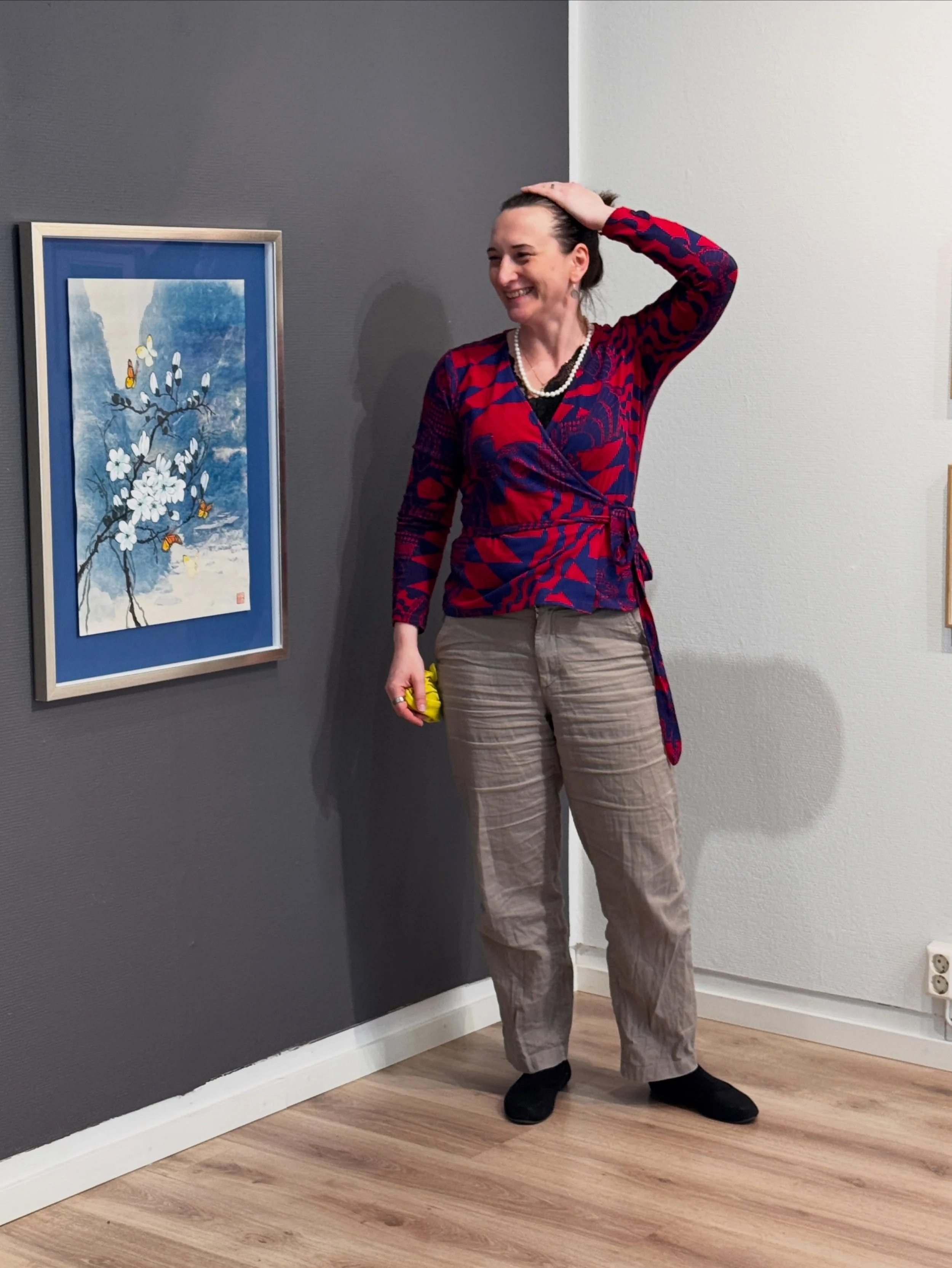 Tervetuloa l&auml;mpim&auml;sti n&auml;yttelyni avajaisiin t&auml;n&auml;&auml;n Galleria Duettoon, Kalevankatu 15, klo 17-19! Samaan aikaan avautuu my&ouml;s rakkaan siskon @maijamatildalassila n&auml;yttely, jossa esill&auml; Maijan maalauksia ❤️ K