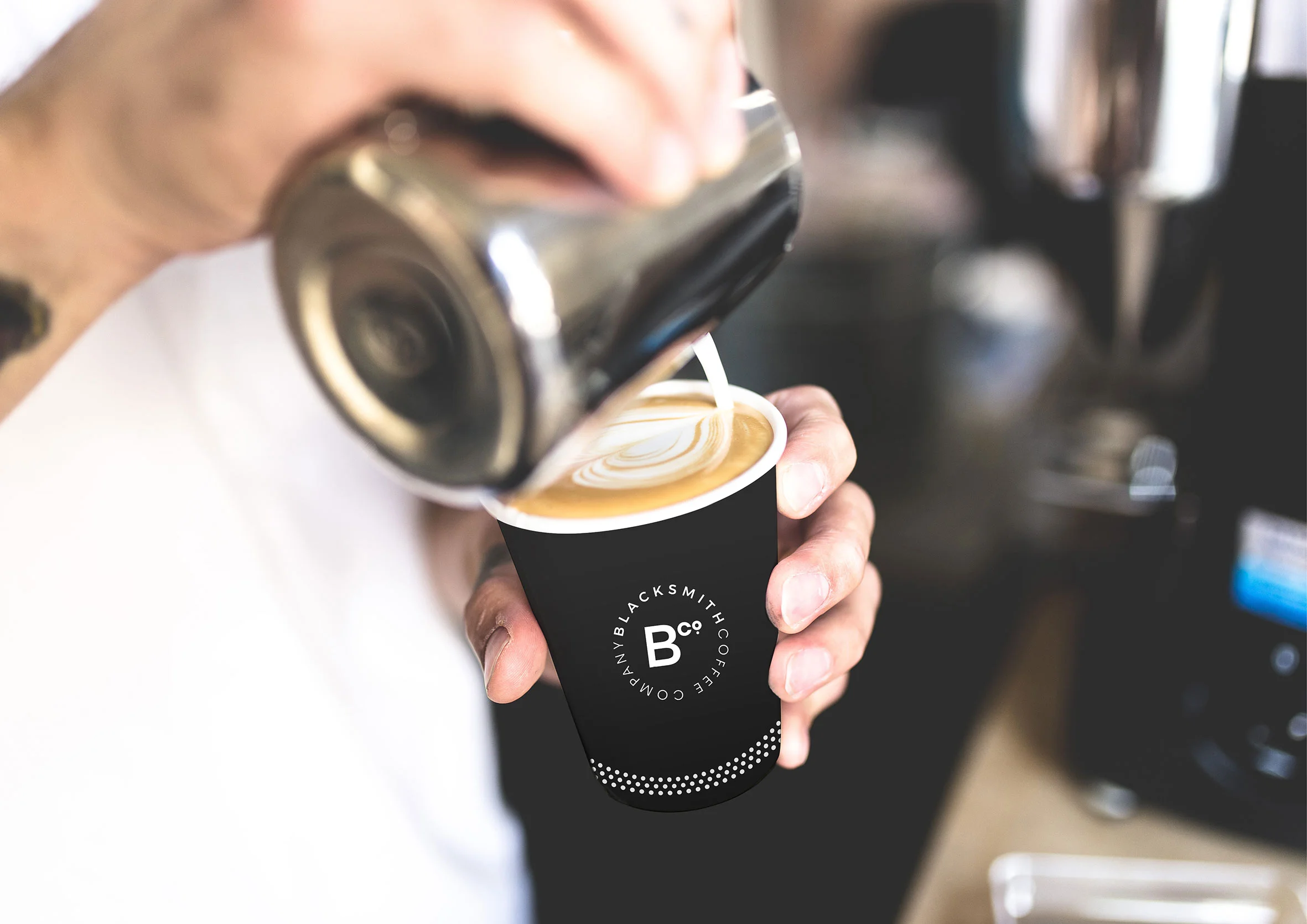 Blacksmith-identite-branding-coffee-paper-cup.jpg