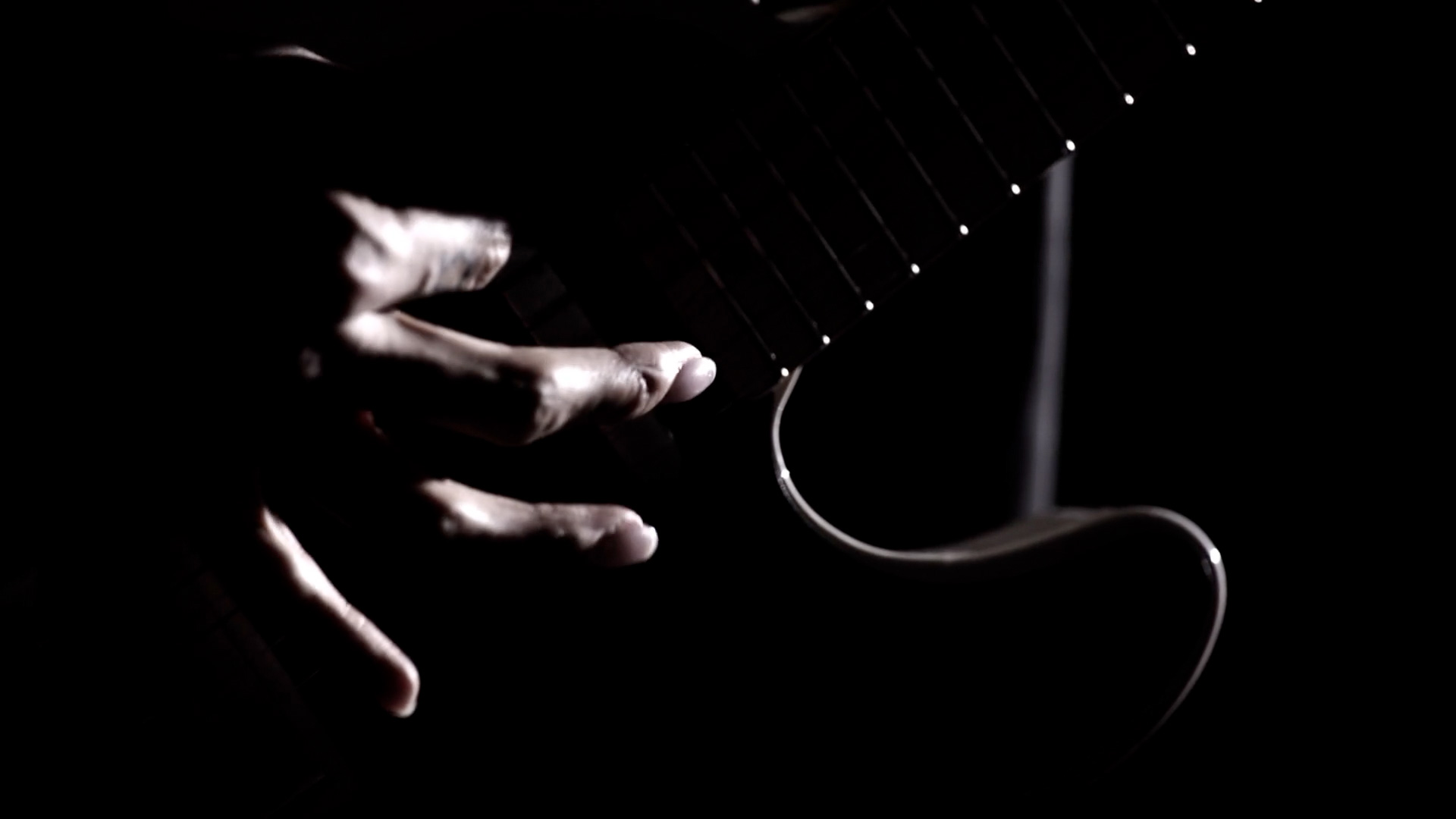 Miyavi_TheOthers_MV_04.jpg